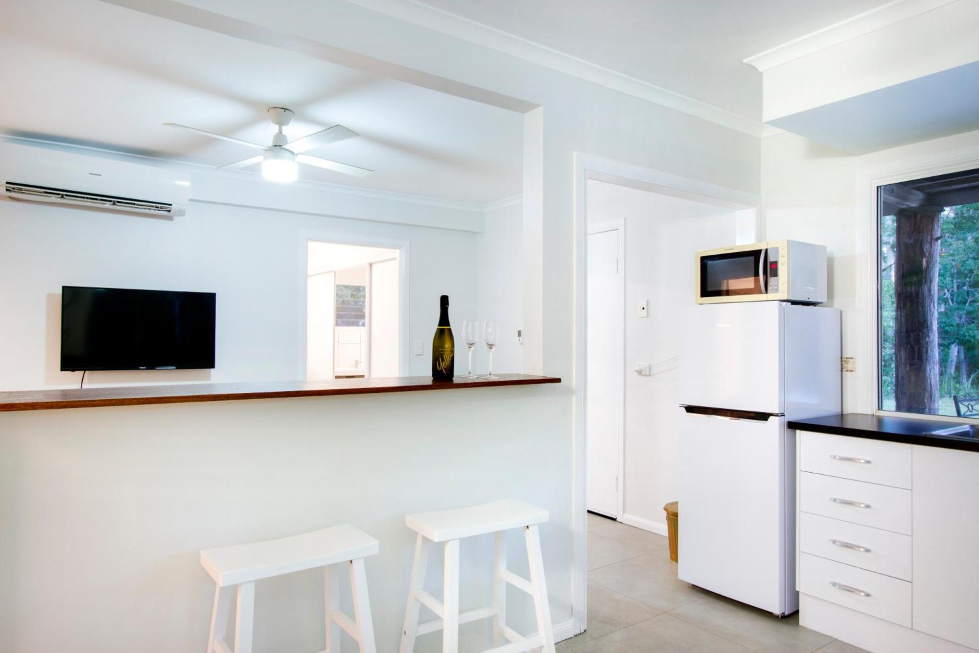 Airlie Beach Eco Cabins - Adults Only Ngoại thất bức ảnh