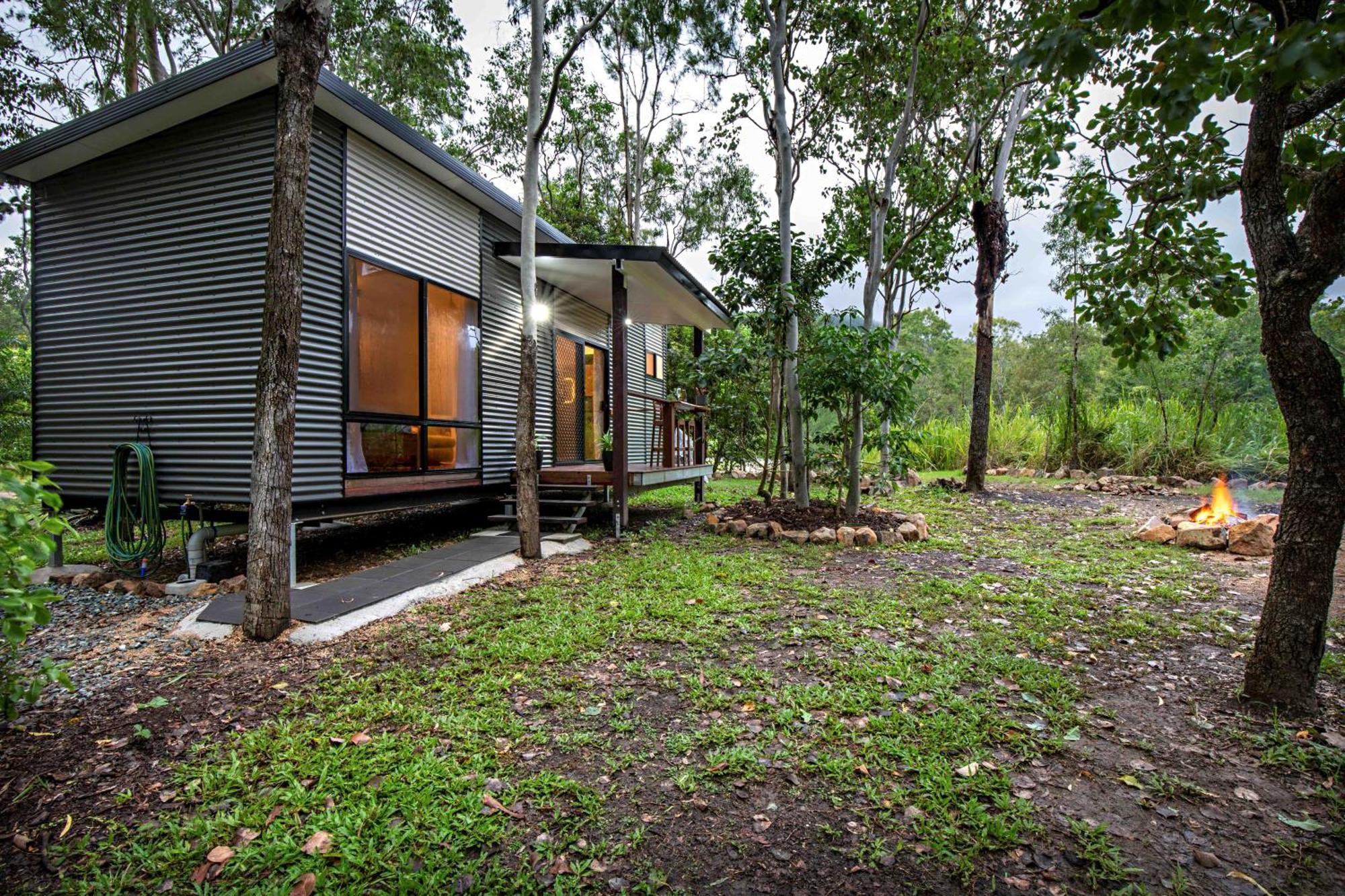 Airlie Beach Eco Cabins - Adults Only Ngoại thất bức ảnh